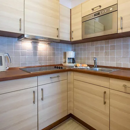 Strandvillen - Mit 1 Schlafzimmer Und Balkon Ah-627 Апартаменты Остзебад Бинц